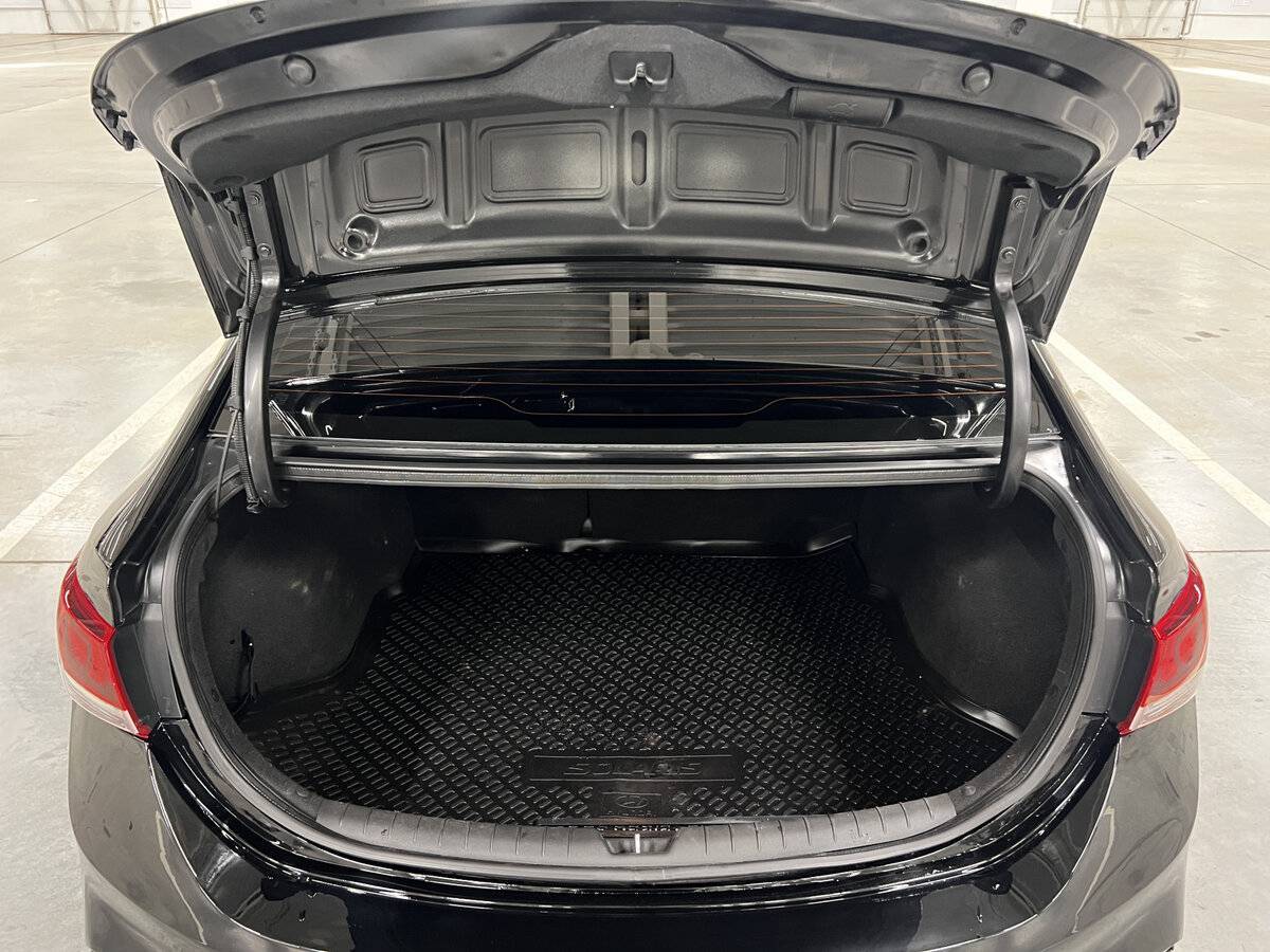 Купить Hyundai Solaris с пробегом. Фото: #7