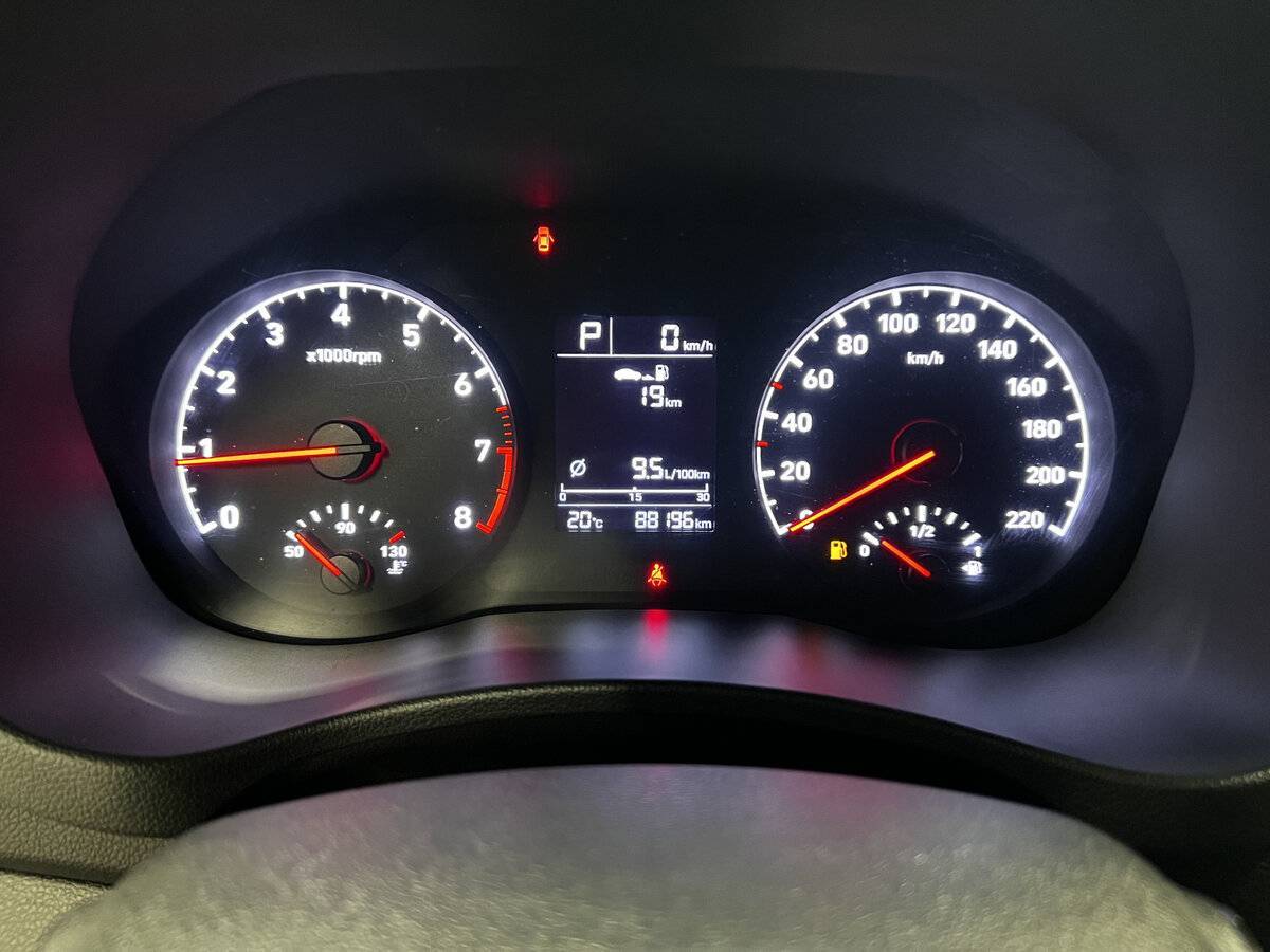 Купить Hyundai Solaris с пробегом. Фото: #10