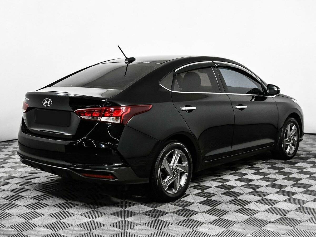 Купить Hyundai Solaris с пробегом. Фото: #4