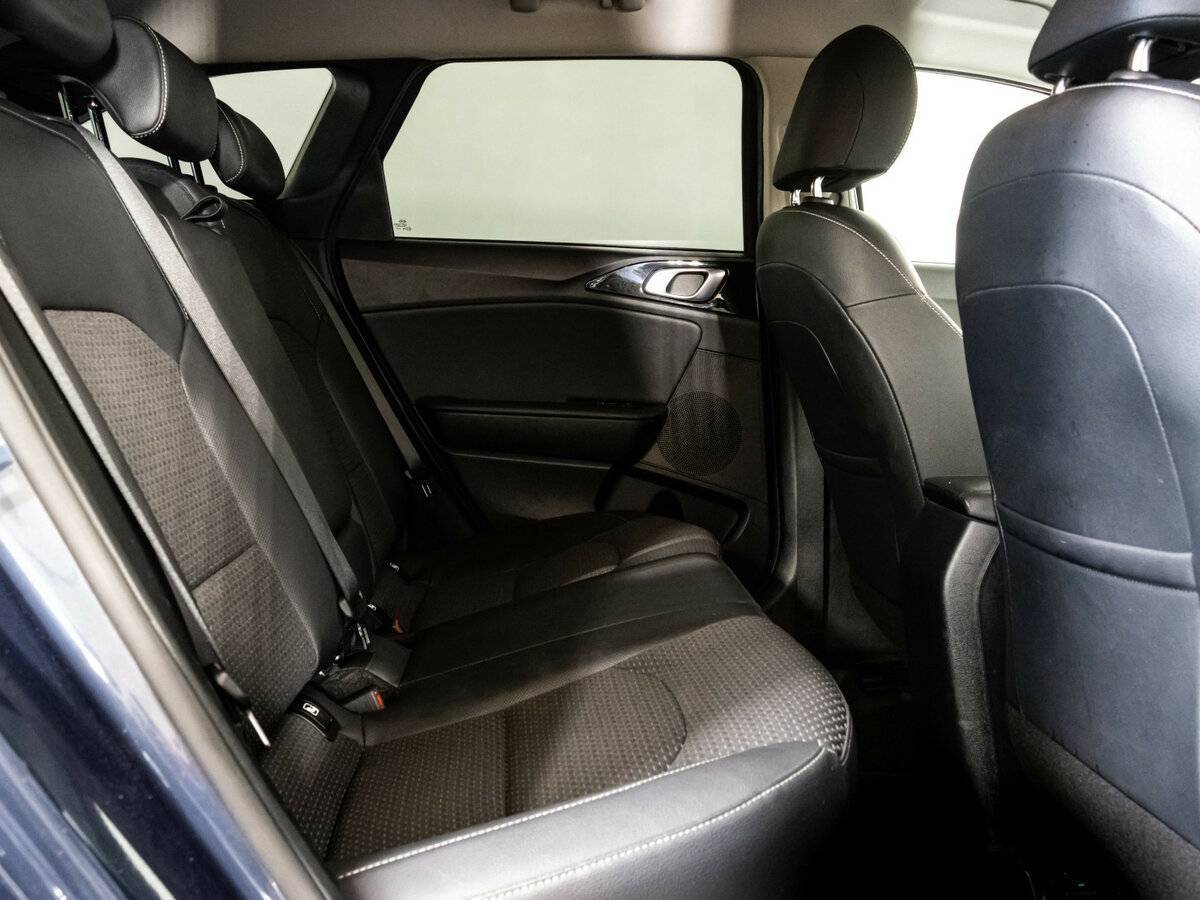 Купить Kia Ceed с пробегом. Фото: #16