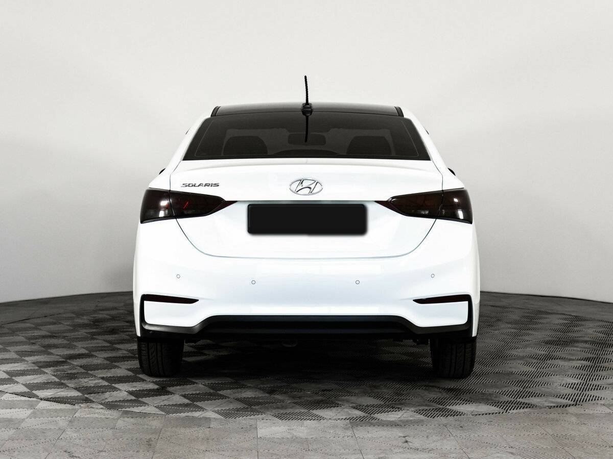 Купить Hyundai Solaris с пробегом. Фото: #4