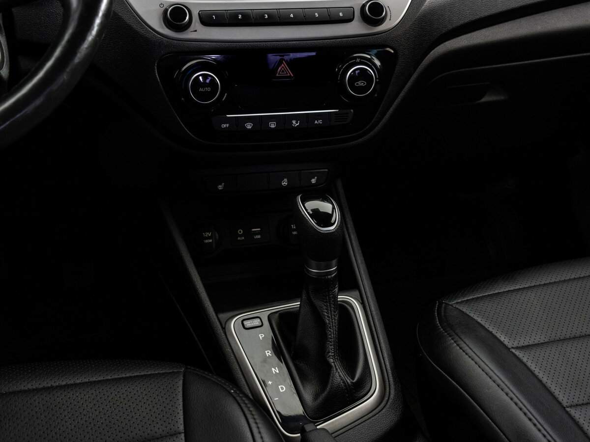 Купить Hyundai Solaris с пробегом. Фото: #11