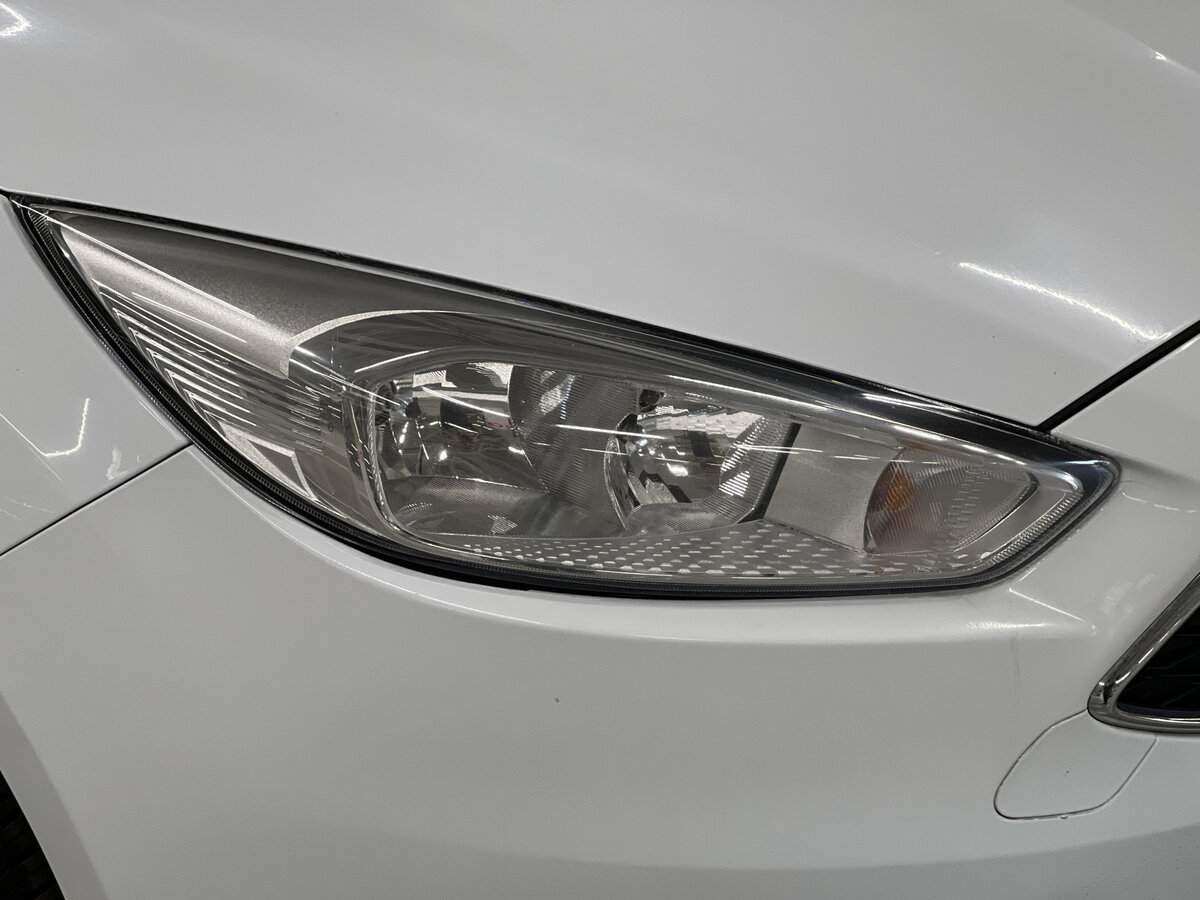 Купить Ford Focus с пробегом. Фото: #16