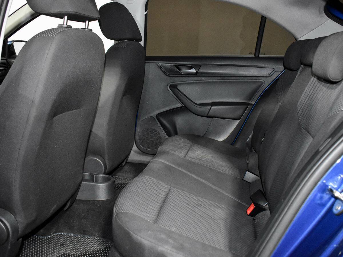 Купить Volkswagen Polo с пробегом. Фото: #10