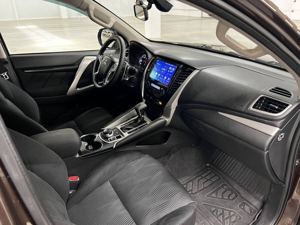 Купить Mitsubishi Pajero Sport с пробегом. Фото: #9