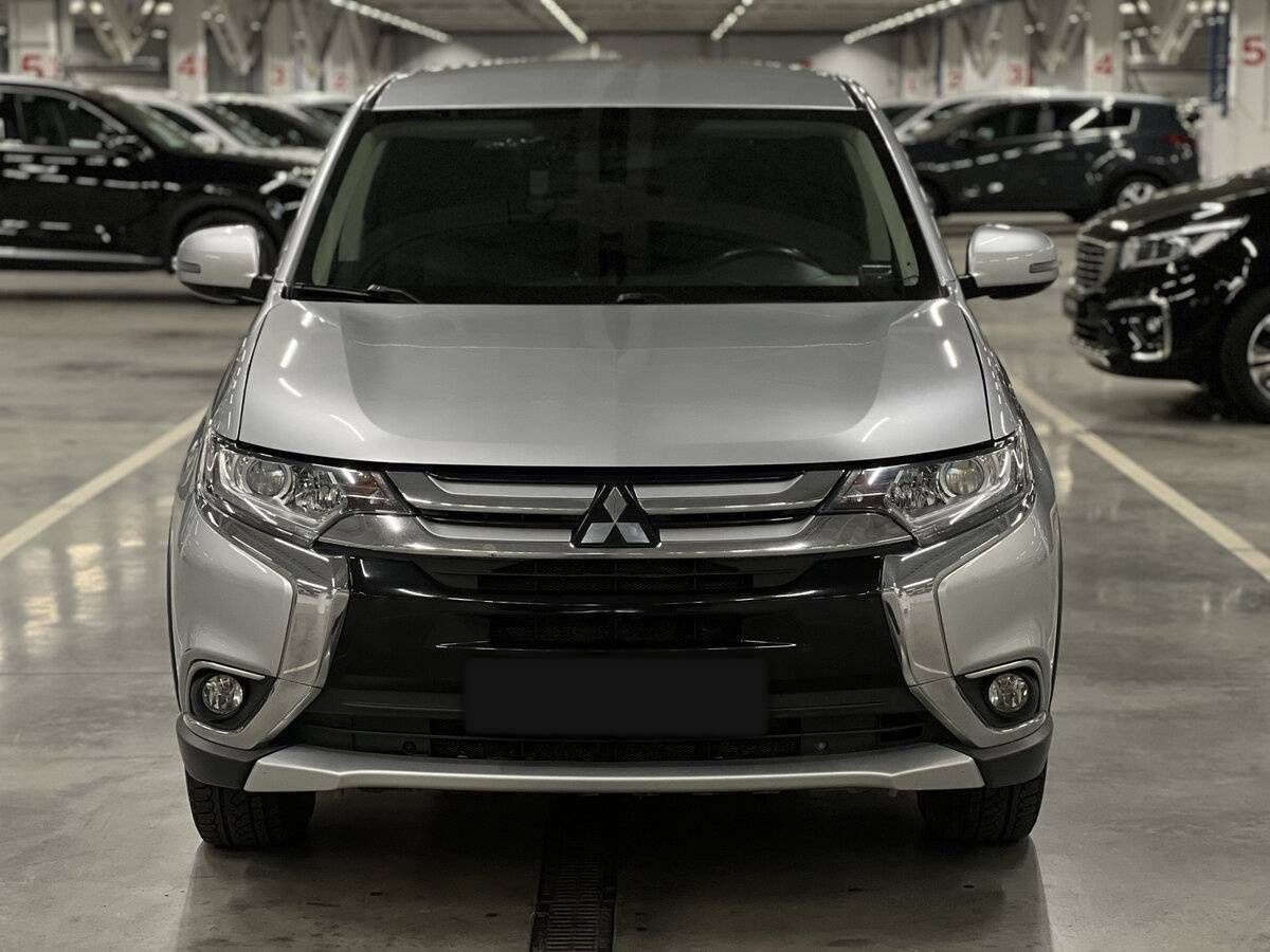 Купить Mitsubishi Outlander с пробегом. Фото: #1