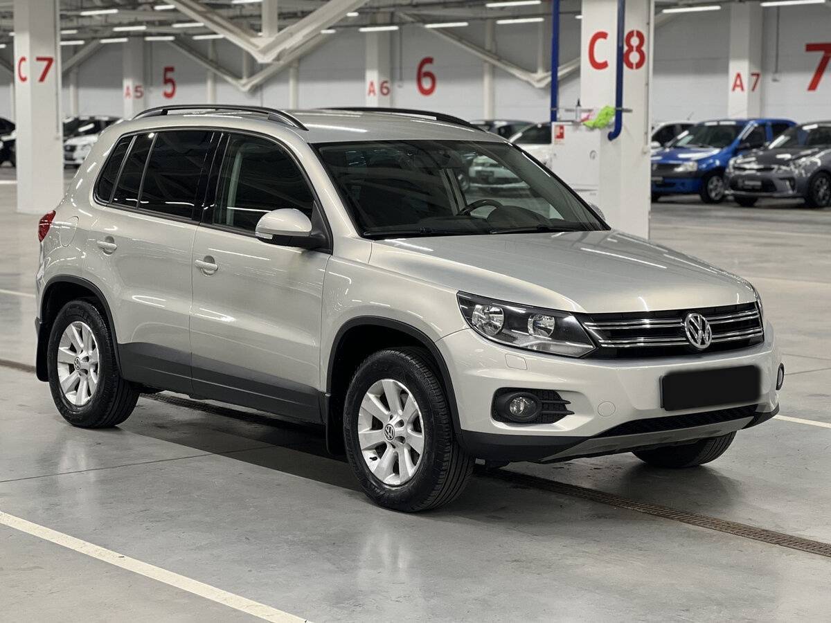 Купить Volkswagen Tiguan с пробегом. Фото: #2