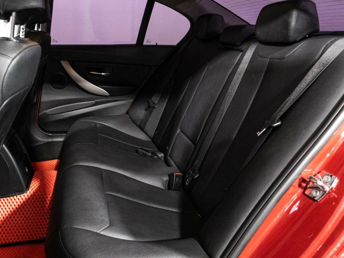 Купить BMW 3 серии с пробегом. Фото: #9