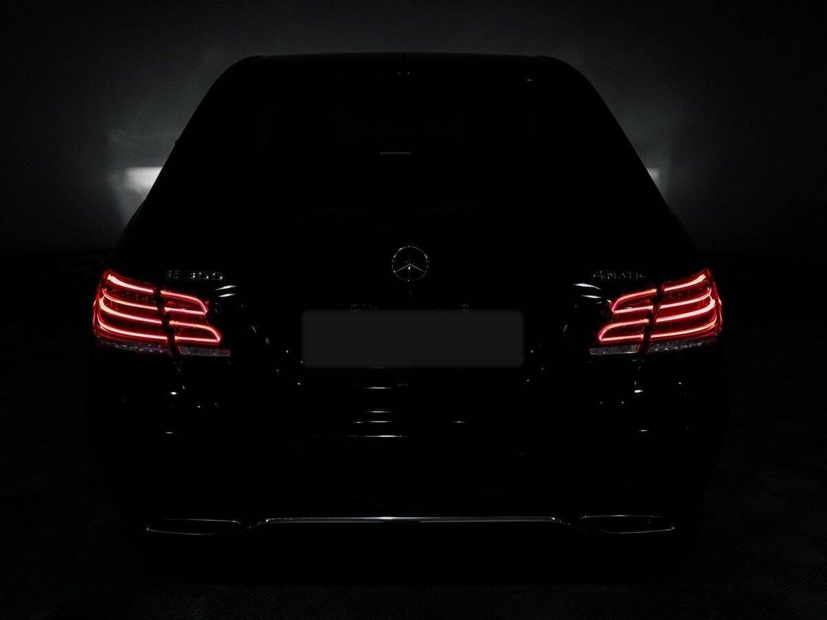 Купить Mercedes-Benz E-Класс с пробегом. Фото: #24
