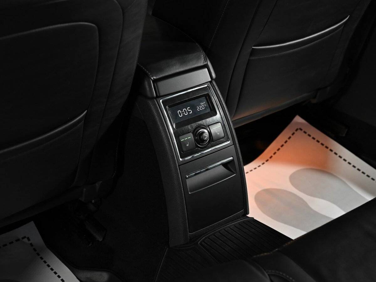 Купить Skoda Superb с пробегом. Фото: #14