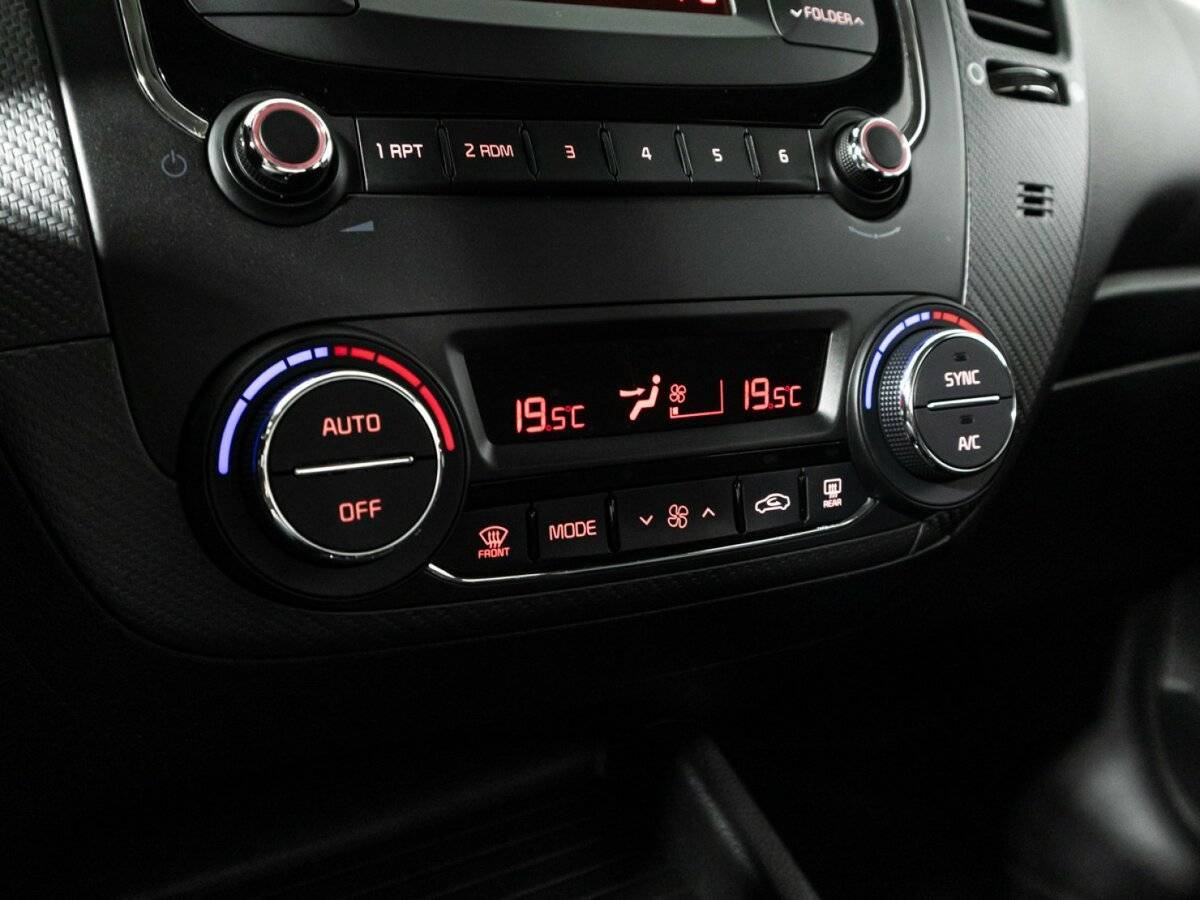 Купить Kia Cerato с пробегом. Фото: #15