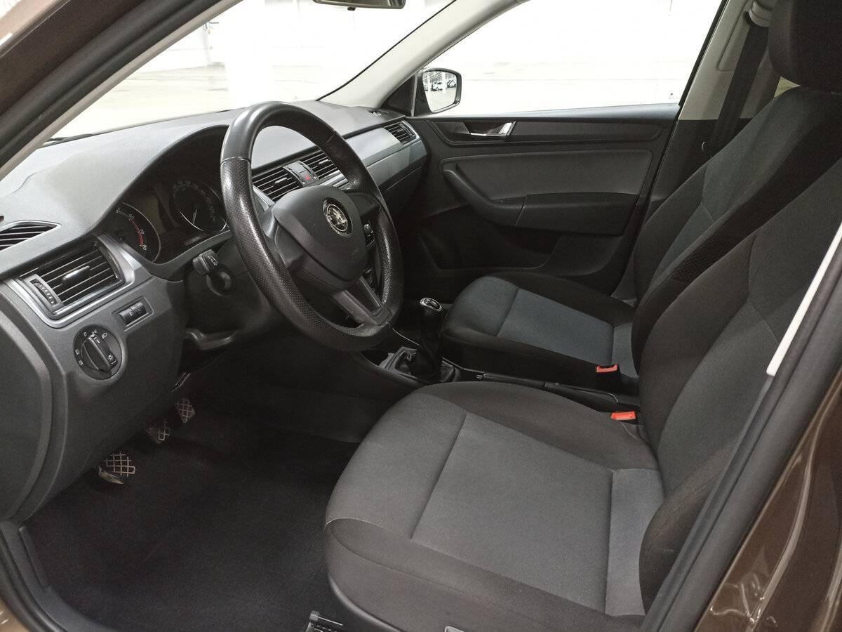 Купить Skoda Rapid с пробегом. Фото: #15