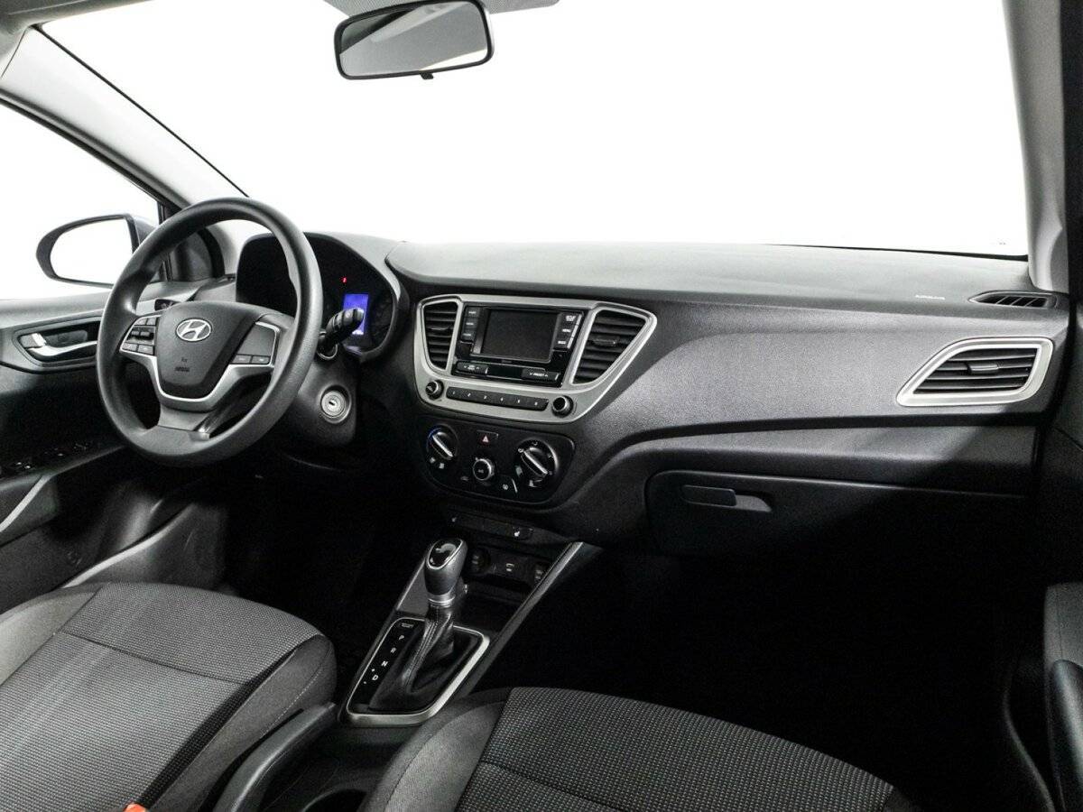 Купить Hyundai Solaris с пробегом. Фото: #8