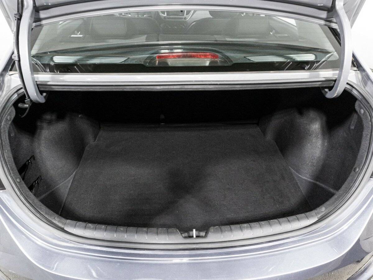 Купить Hyundai Solaris с пробегом. Фото: #14