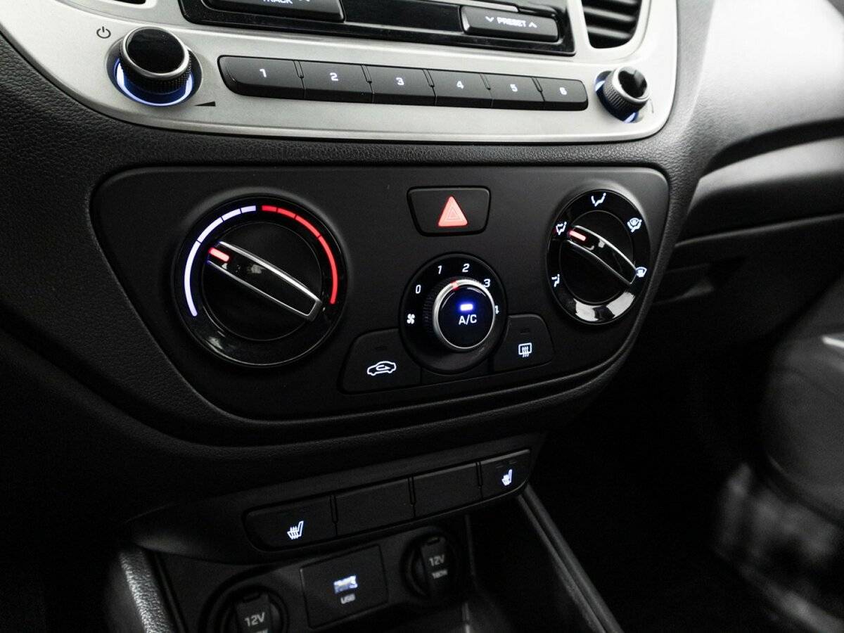 Купить Hyundai Solaris с пробегом. Фото: #16