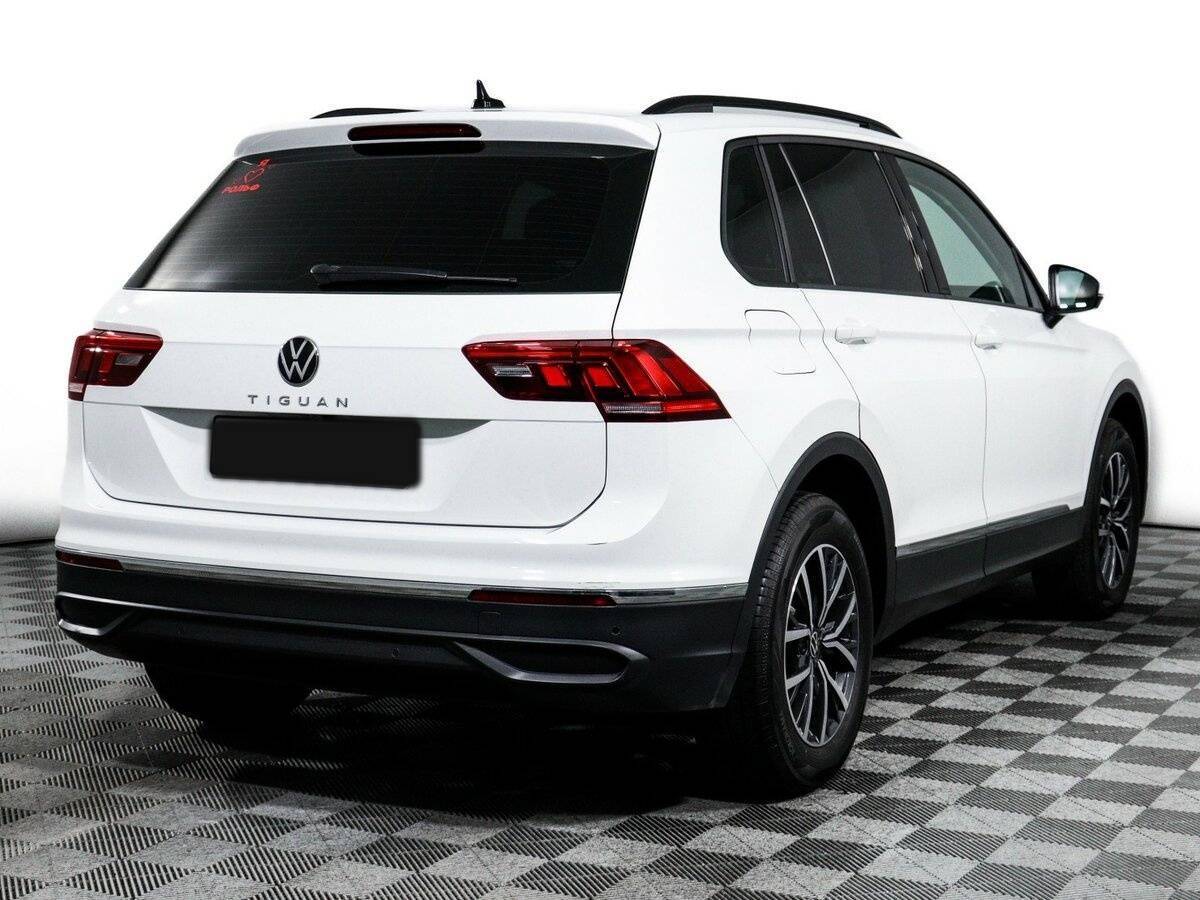 Купить Volkswagen Tiguan с пробегом. Фото: #4
