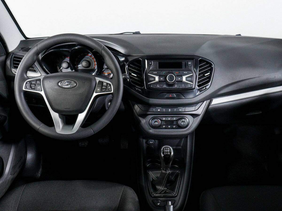 Купить Lada (ВАЗ) Vesta с пробегом. Фото: #8