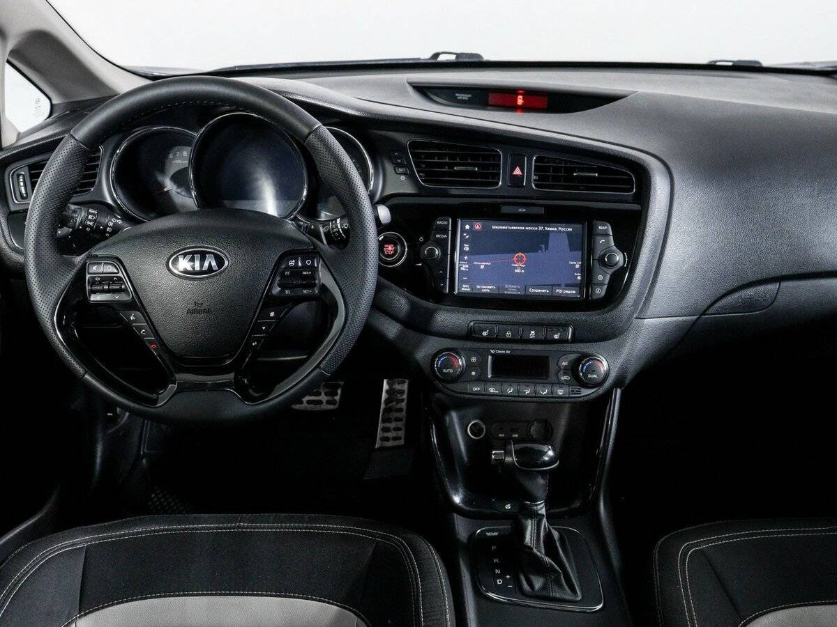 Купить Kia Ceed с пробегом. Фото: #5