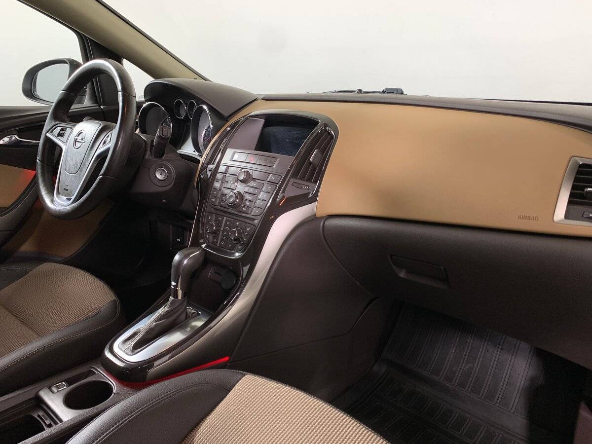 Купить Opel Astra с пробегом. Фото: #11