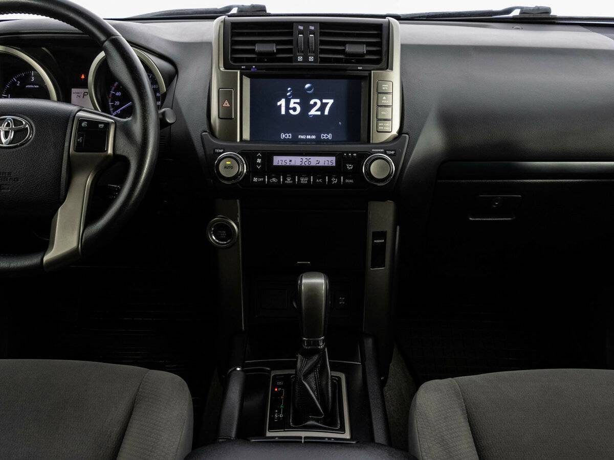 Купить Toyota Land Cruiser Prado с пробегом. Фото: #13