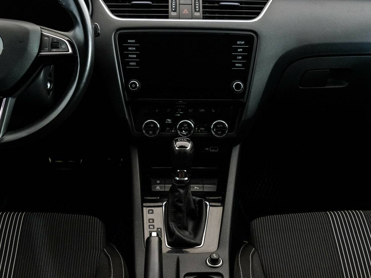 Купить Skoda Octavia с пробегом. Фото: #14