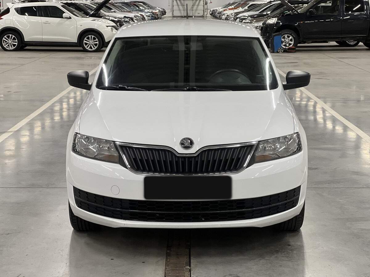 Купить Skoda Rapid с пробегом. Фото: #1