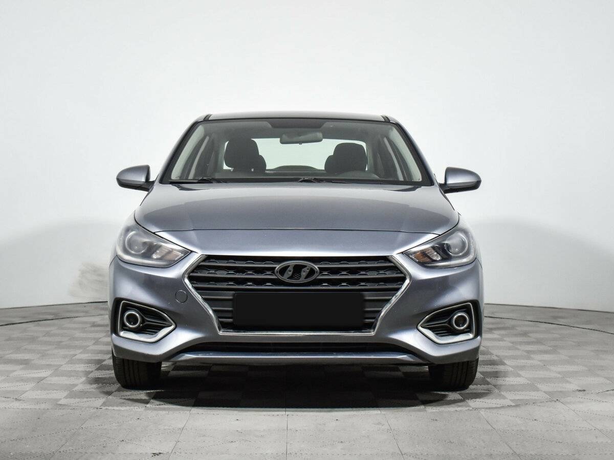 Купить Hyundai Solaris с пробегом. Фото: #1