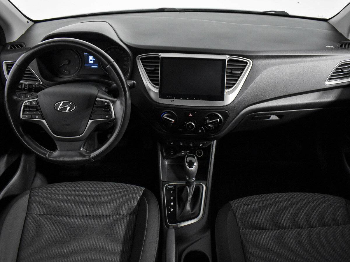 Купить Hyundai Solaris с пробегом. Фото: #11