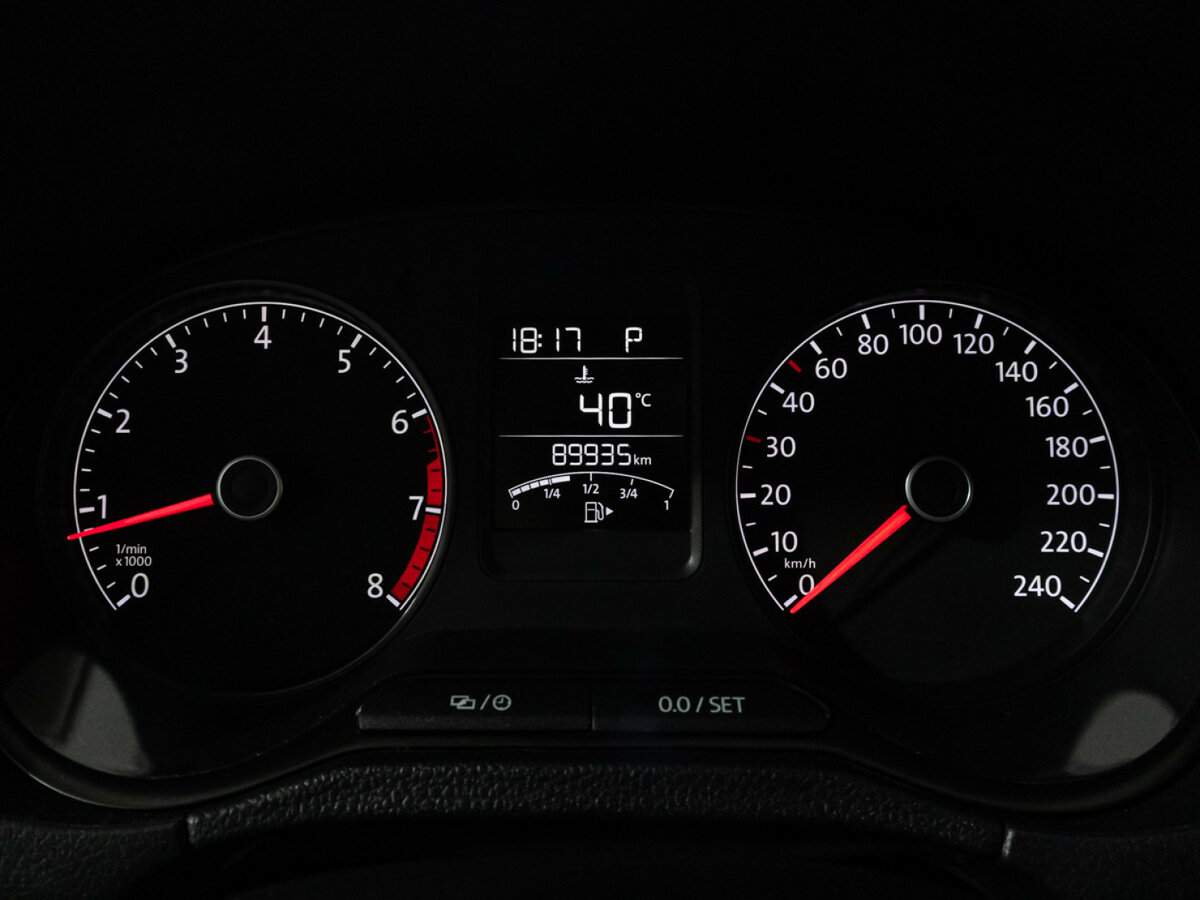 Купить Volkswagen Polo с пробегом. Фото: #11