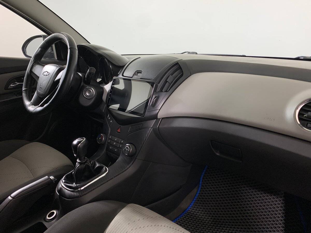 Купить Chevrolet Cruze с пробегом. Фото: #12