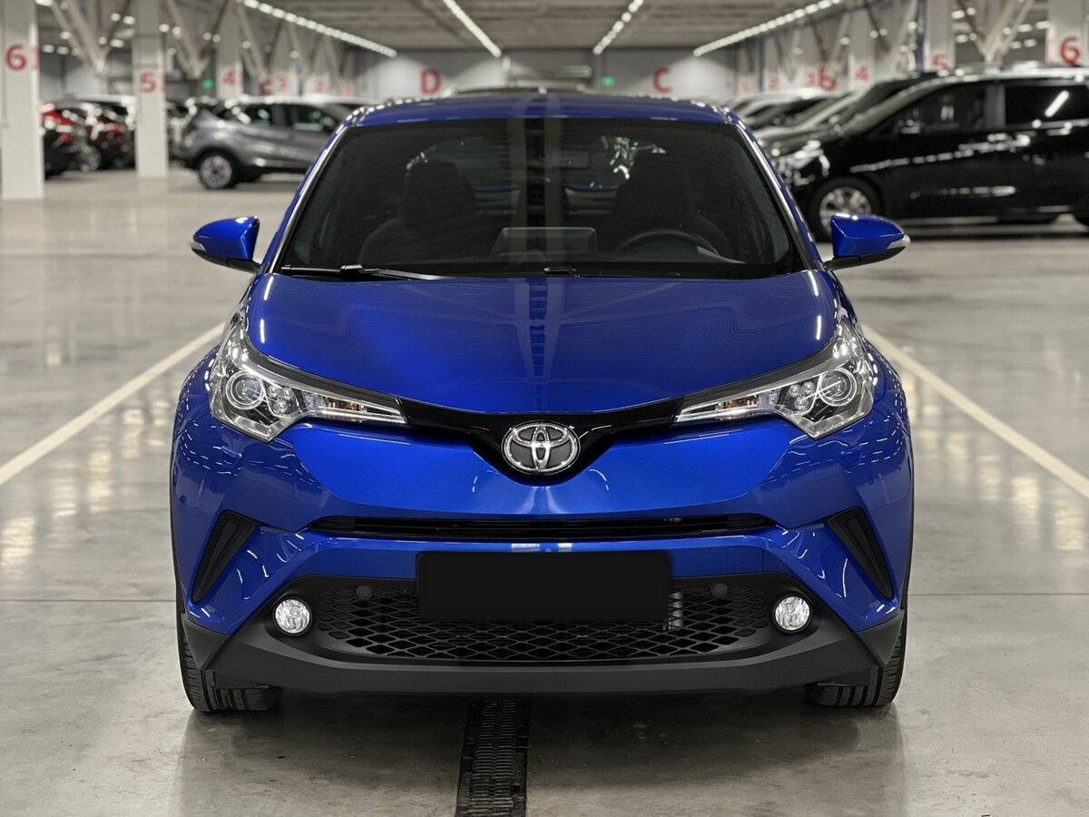 Купить Toyota C-HR с пробегом. Фото: #1
