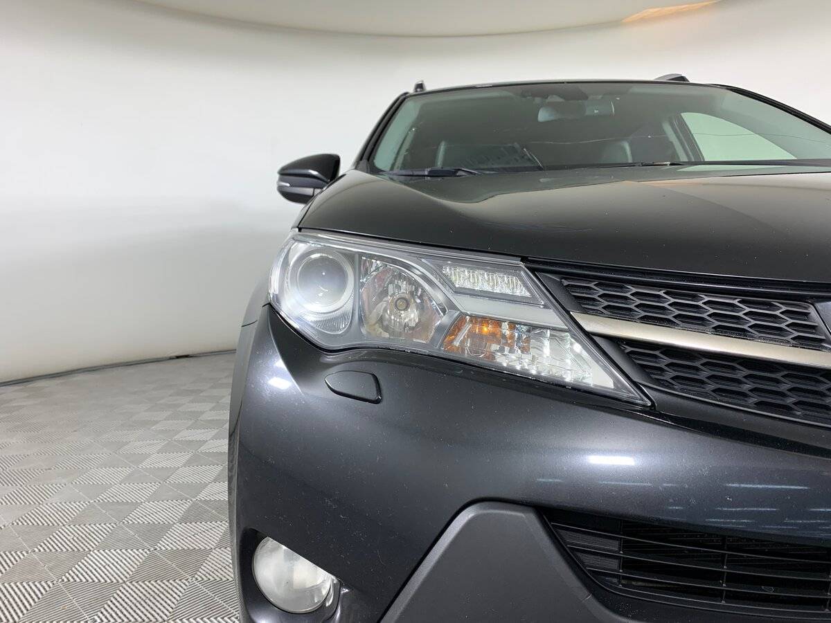 Купить Toyota RAV4 с пробегом. Фото: #9