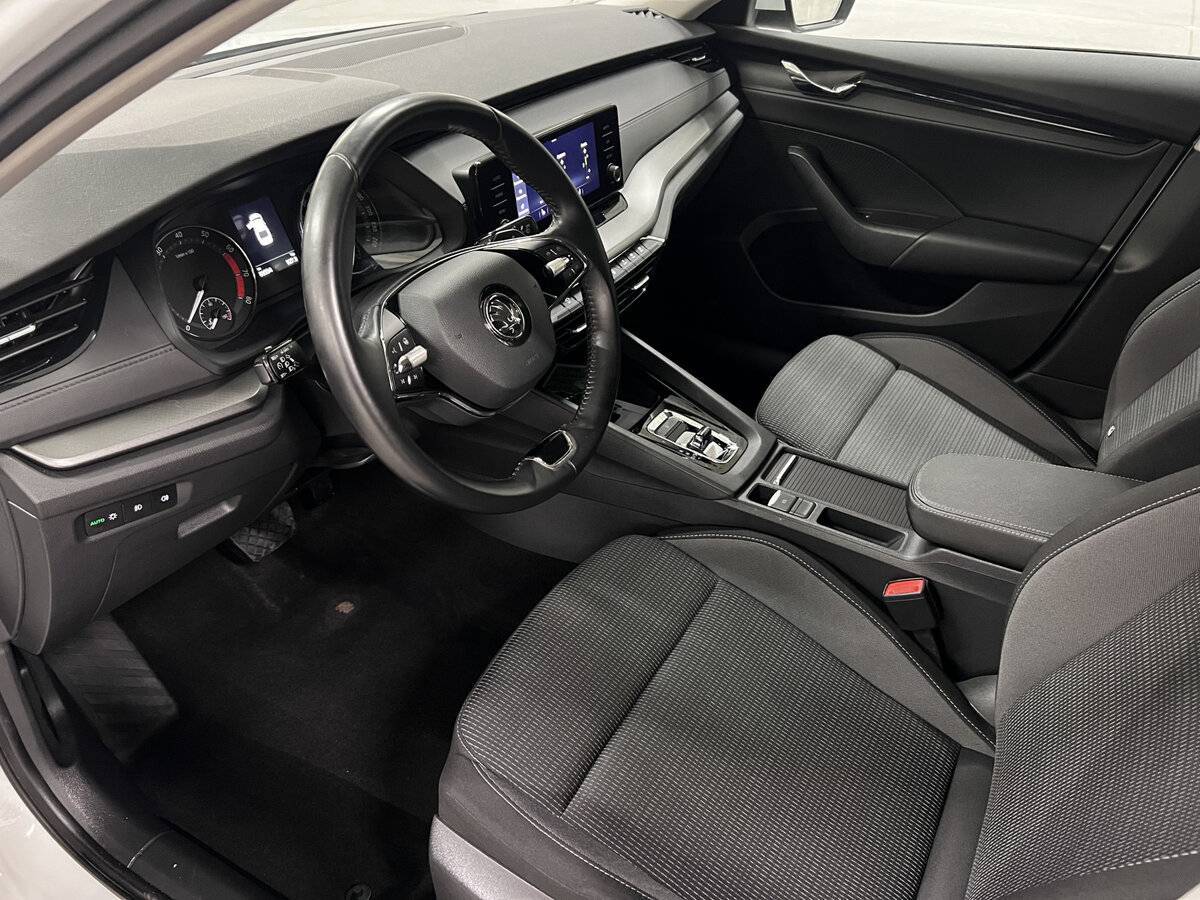Купить Skoda Octavia с пробегом. Фото: #15