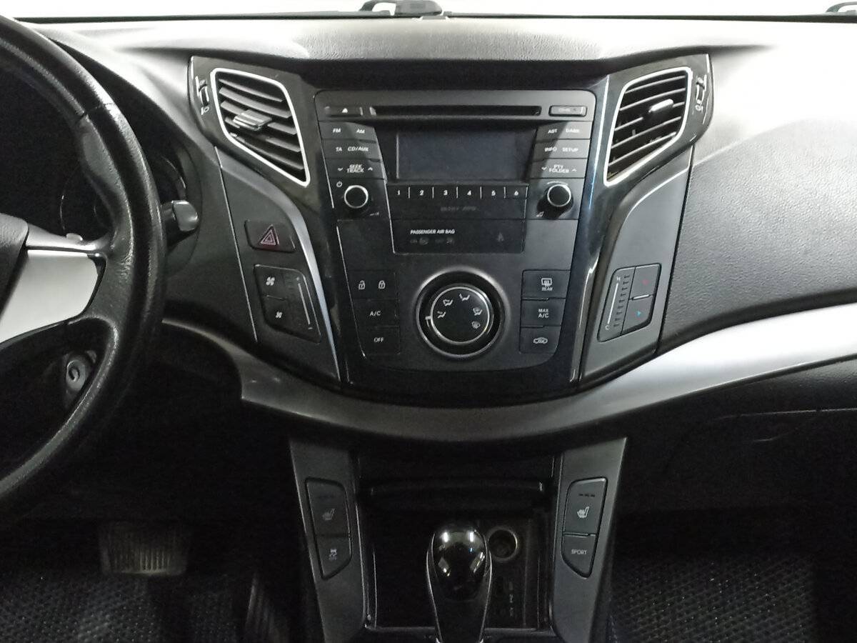 Купить Hyundai i40 с пробегом. Фото: #14