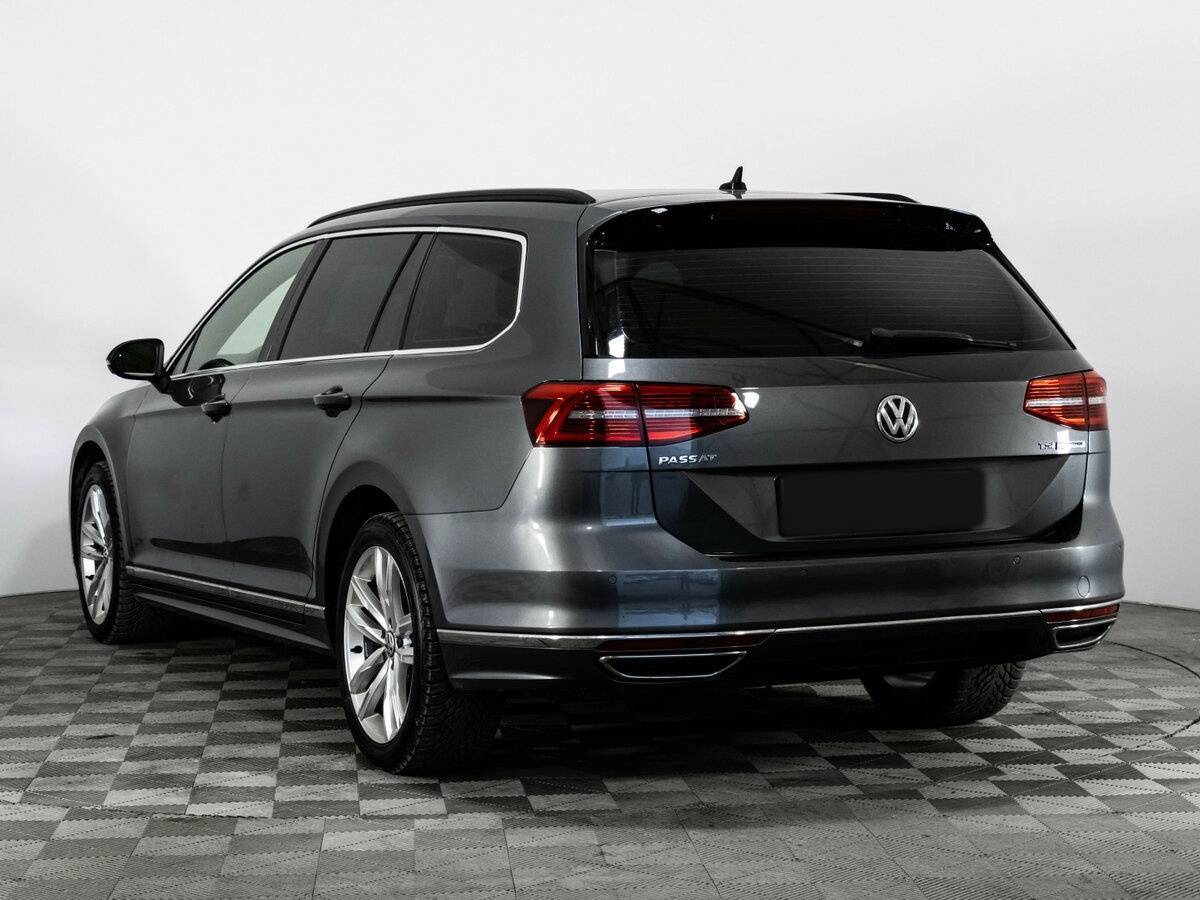 Купить Volkswagen Passat с пробегом. Фото: #6