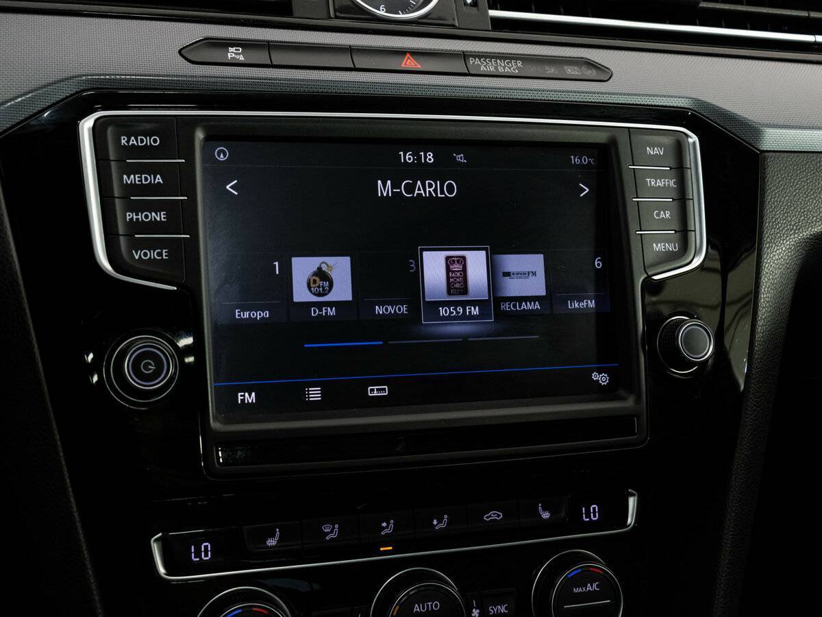 Купить Volkswagen Passat с пробегом. Фото: #19