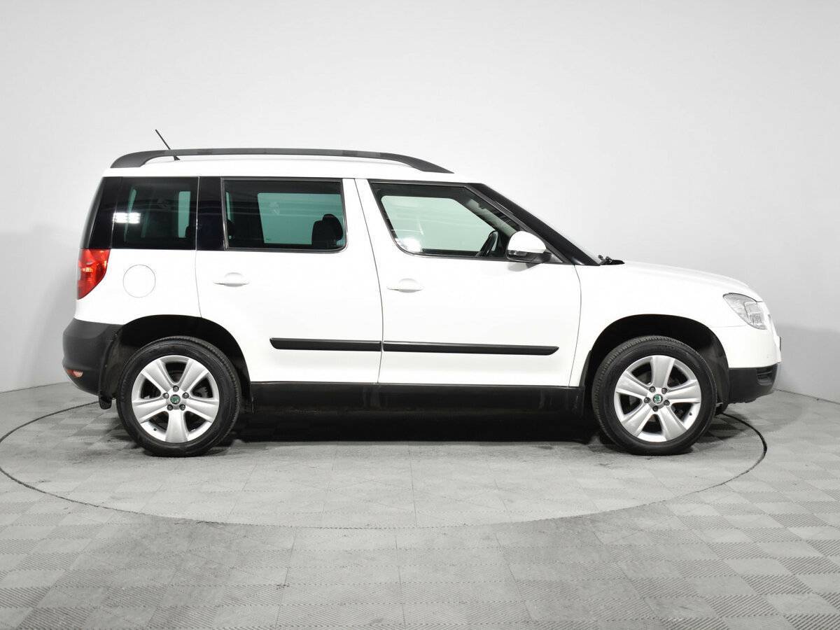 Купить Skoda Yeti с пробегом. Фото: #3