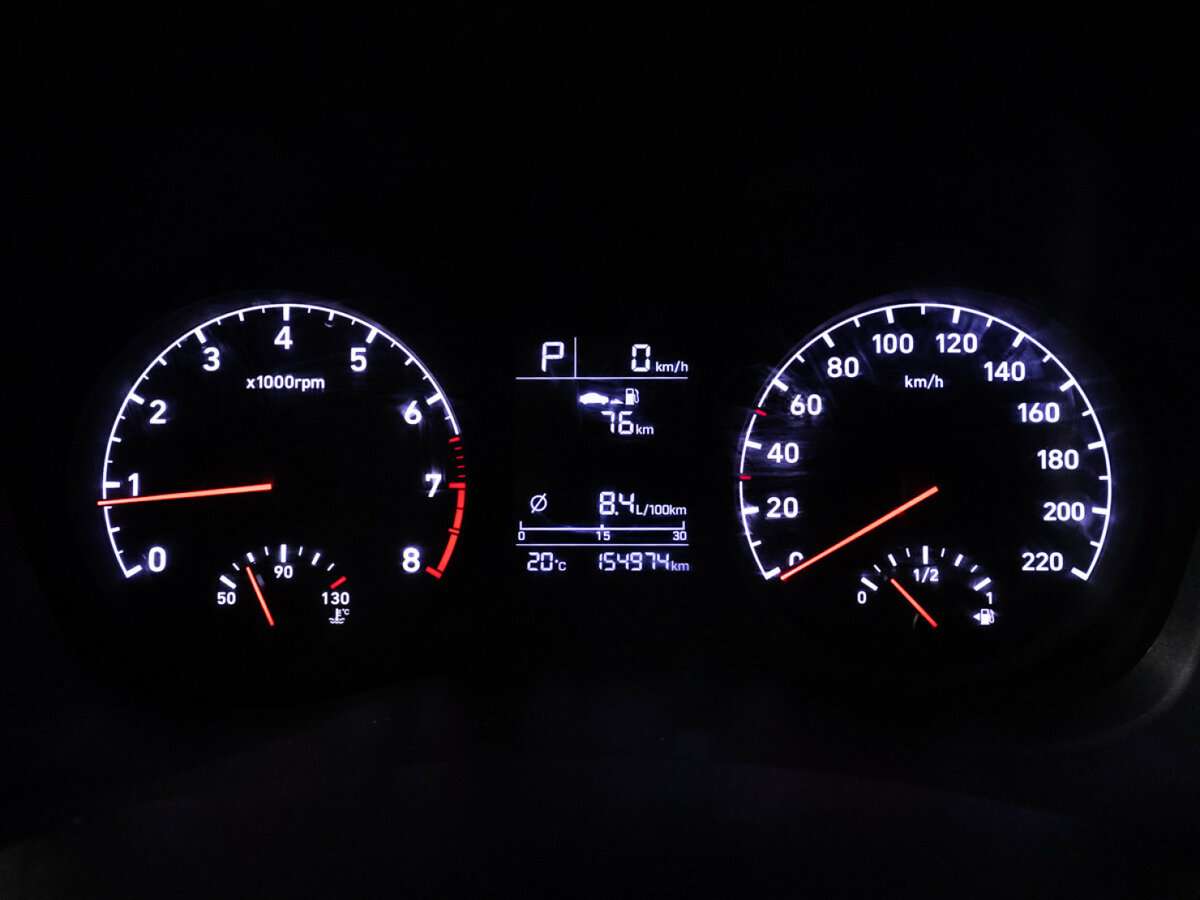 Купить Hyundai Solaris с пробегом. Фото: #11