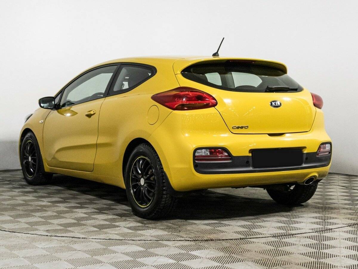 Купить Kia Ceed с пробегом. Фото: #6