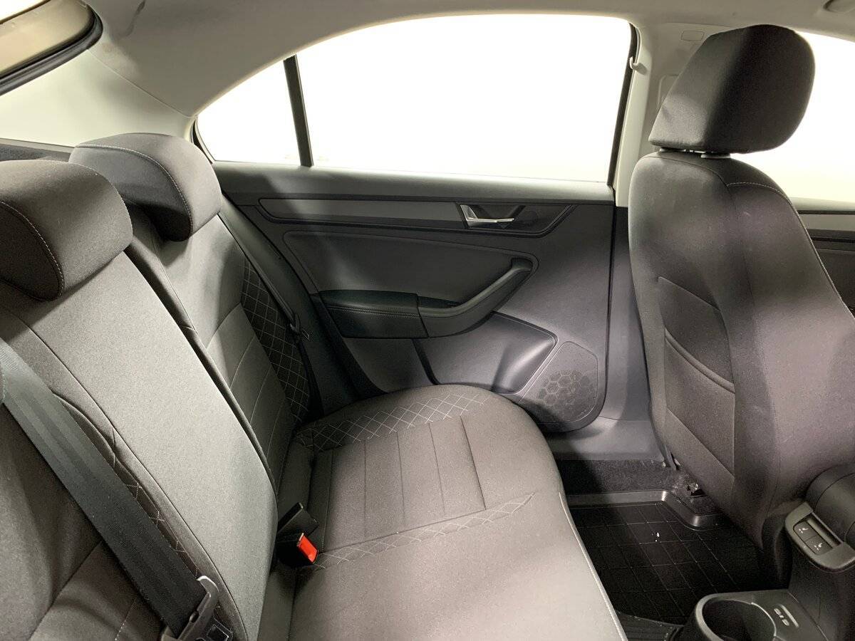Купить Skoda Rapid с пробегом. Фото: #16