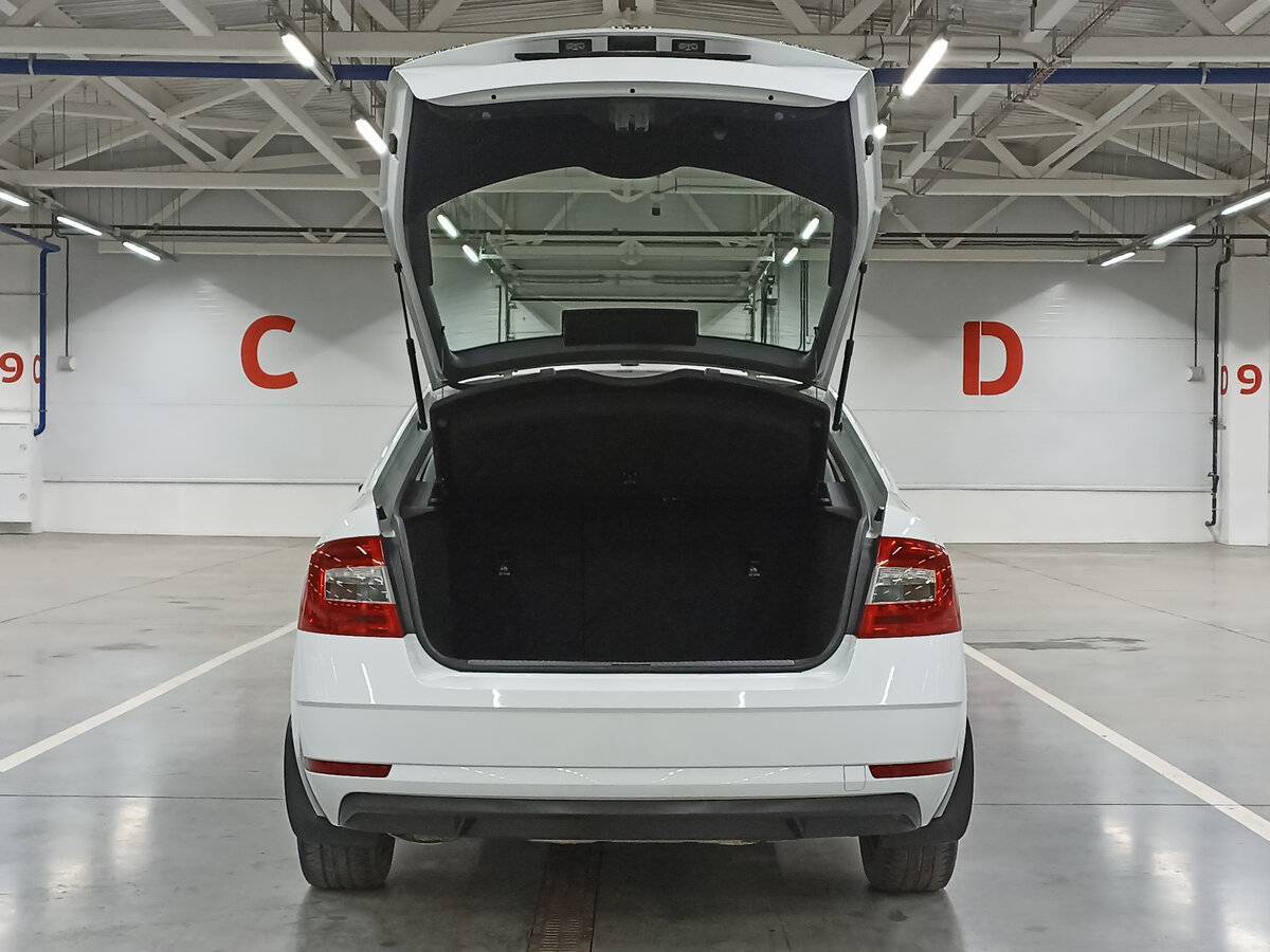 Купить Skoda Octavia с пробегом. Фото: #9