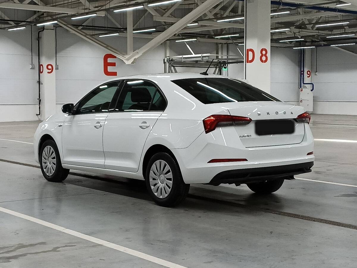 Купить Skoda Rapid с пробегом. Фото: #6