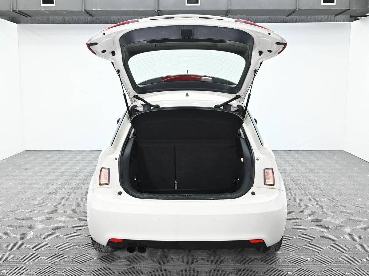 Купить Audi A1 с пробегом. Фото: #4