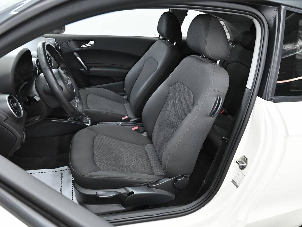 Купить Audi A1 с пробегом. Фото: #5