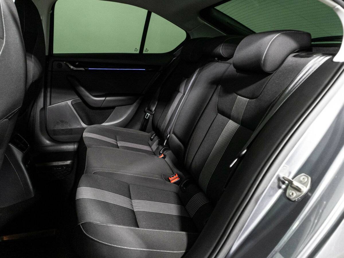 Купить Skoda Octavia с пробегом. Фото: #9