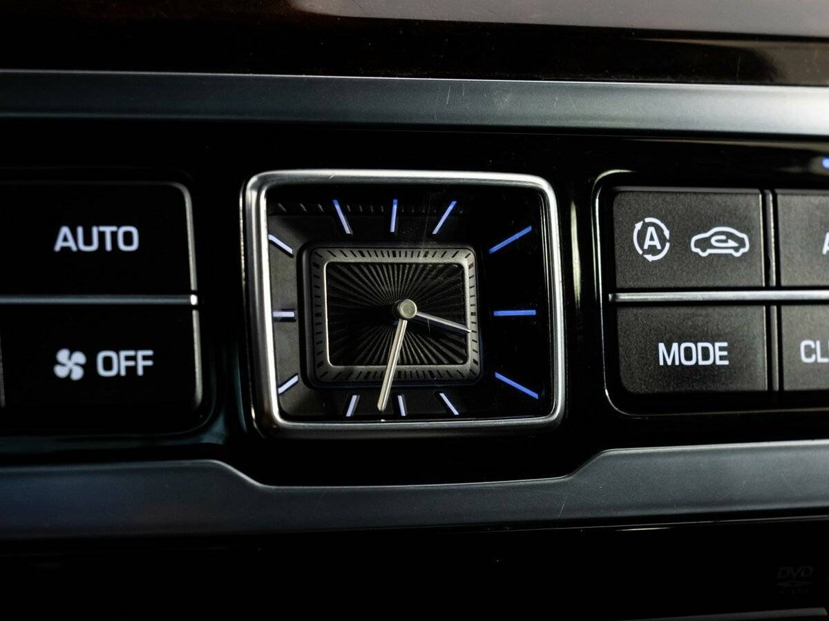 Купить Hyundai Equus с пробегом. Фото: #17