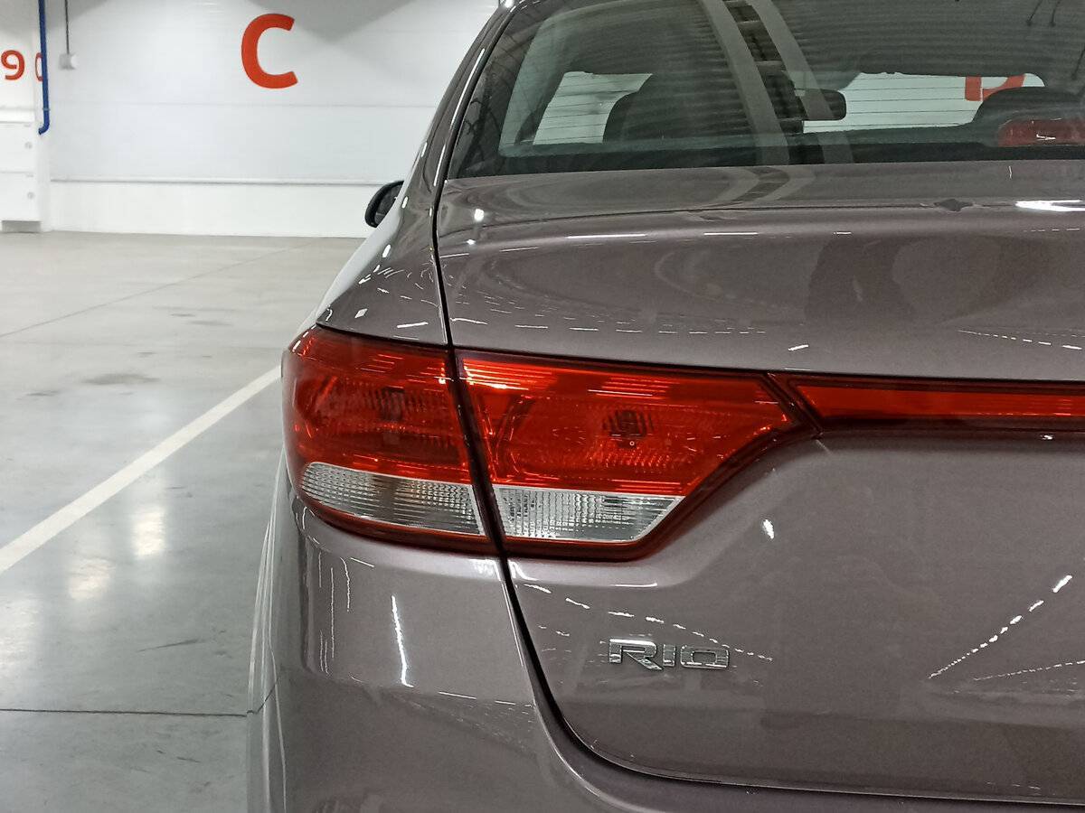 Купить Kia Rio с пробегом. Фото: #8