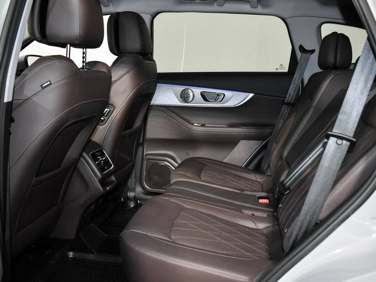 Купить Chery Tiggo 8 Pro Max с пробегом. Фото: #11