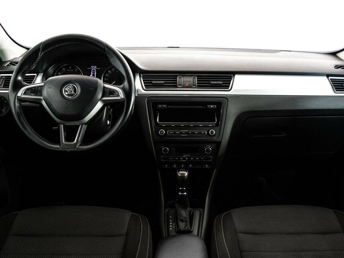 Купить Skoda Rapid с пробегом. Фото: #9