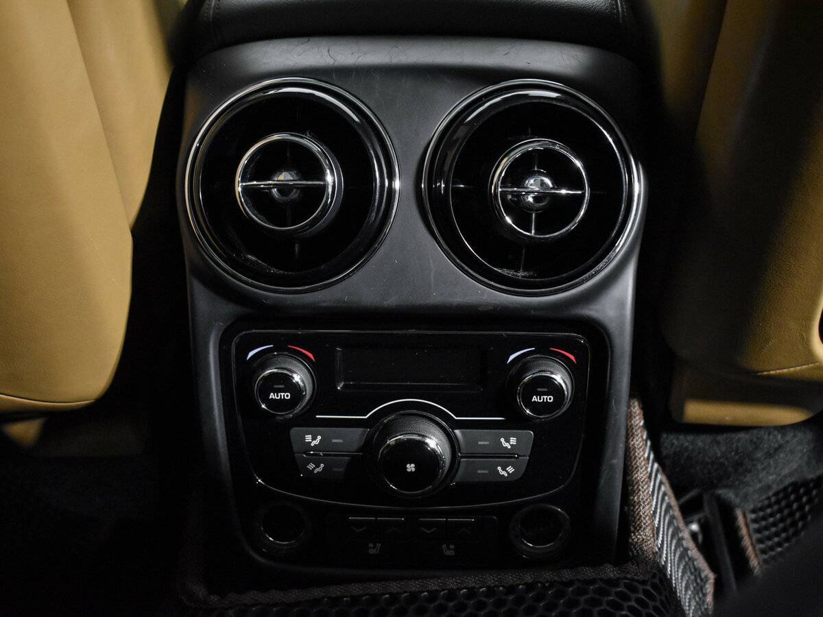 Купить Jaguar XJ с пробегом. Фото: #16